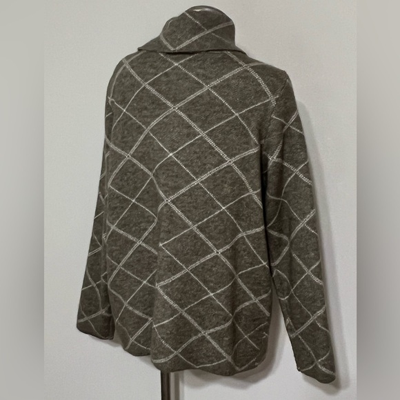 Cleo XL Petite Cozy Soft Sweater Wrap, Transition to Fall - Picture 4 of 15